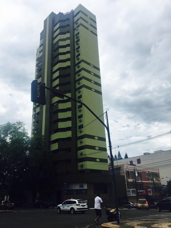 Apartamento No Centro Foz Do Iguacu 130 Mt Номер фото